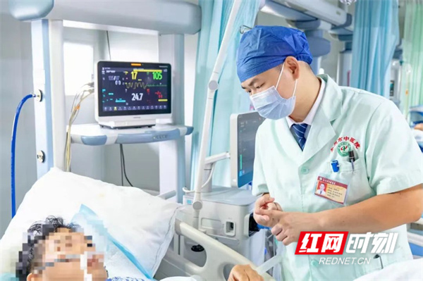 永州市中医医院丨谭敏杰：无影灯下重症生命的守护者(图1)