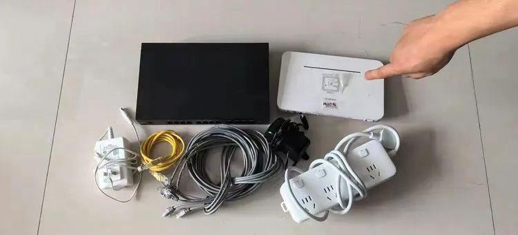 犯罪分子“轻易”作案 竟是“机房重地”警示牌在指路(图2)