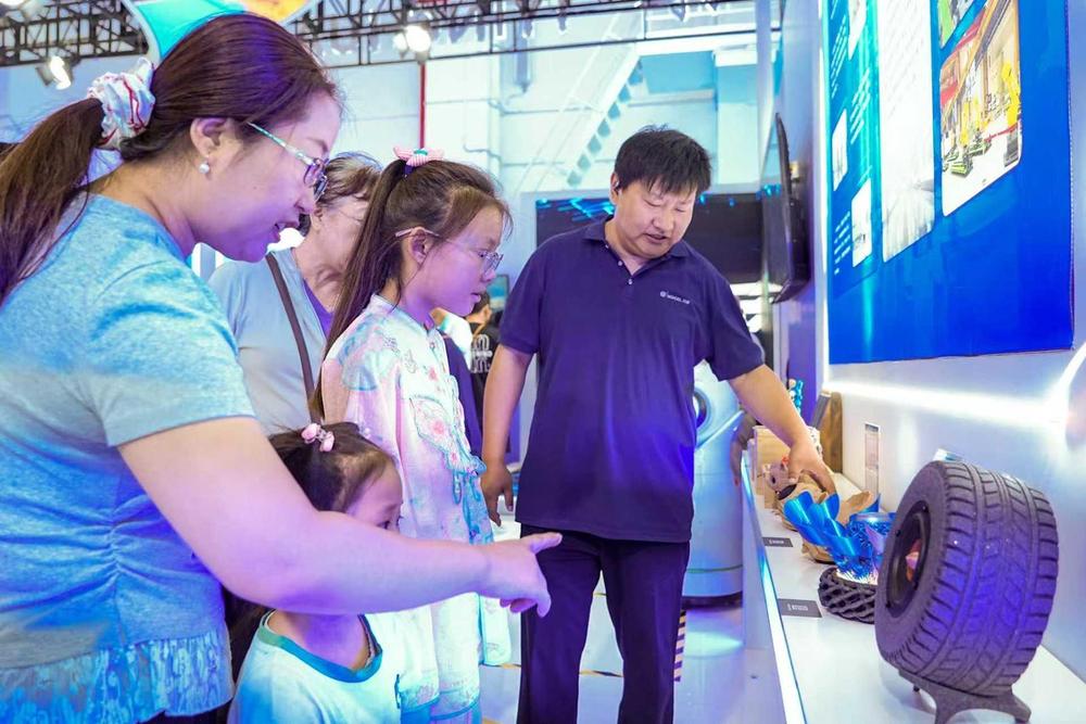 在银川展区邂逅一抹“科技蓝”(图1)