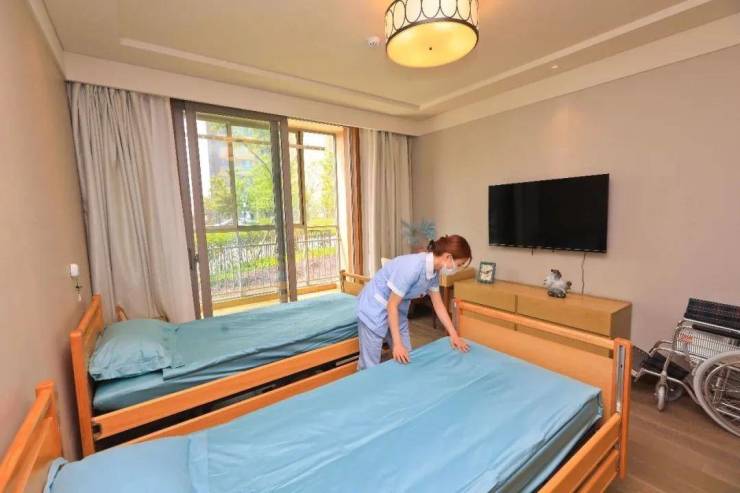 2025上海市浦东新区浦惠明川养护院、福恩护理院等靠谱!专业护理+康复设备智能监测+紧急救援查名单排名看这里(图7)