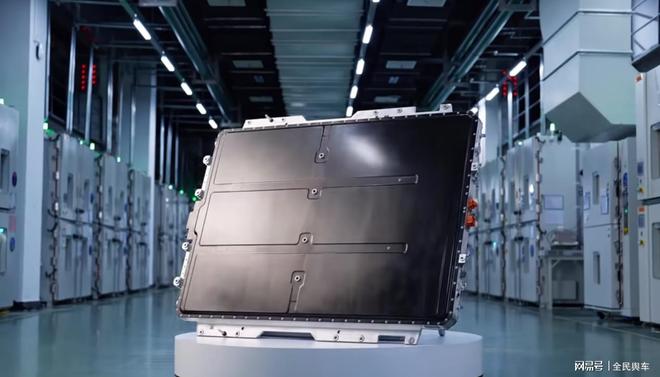 不止于技术参数华为巨鲸电池平台打造有温度的安全守护(图1)