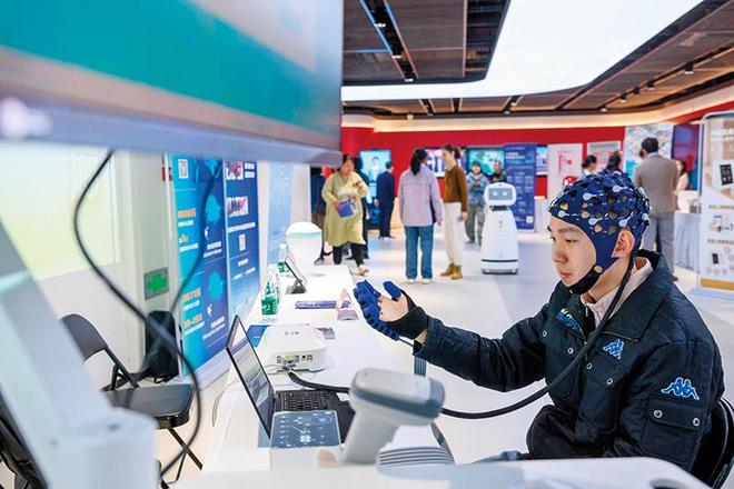 瞭望 布局脑机接口新赛道(图1)