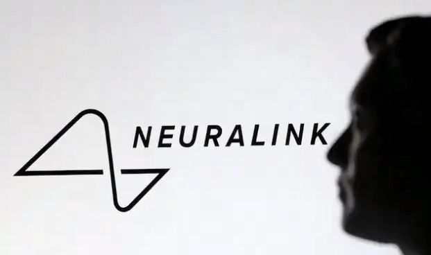 马斯克脑机接口技术突破：万人排队“开颅插针”植入速度提升至15秒(图1)