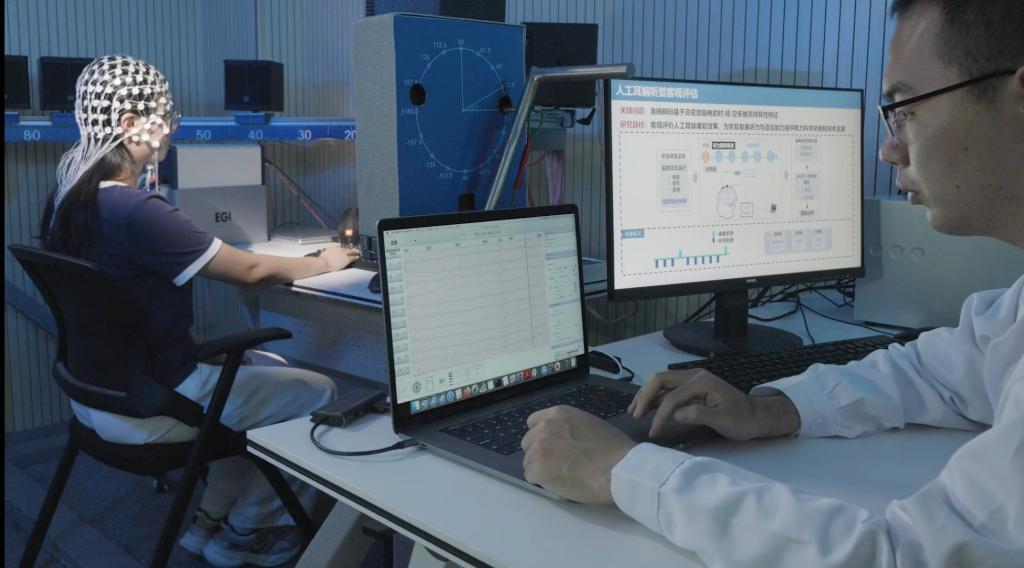 首次写入政府工作报告的脑机接口有何发展看点？(图1)